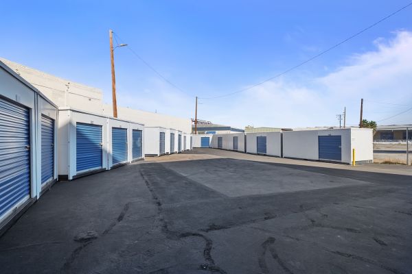 US Storage Centers - Vernon - 4250 S Alameda St