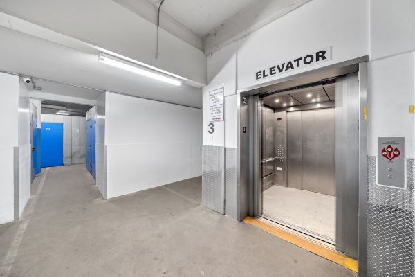 US Storage Centers - Vernon - 4250 S Alameda St