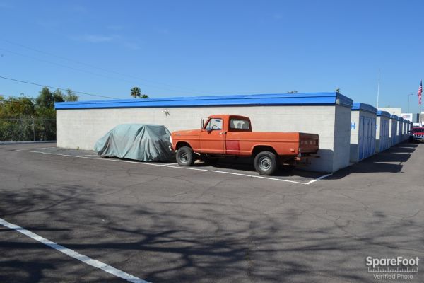 Scottsdale Self Storage - 2929 N 73rd St