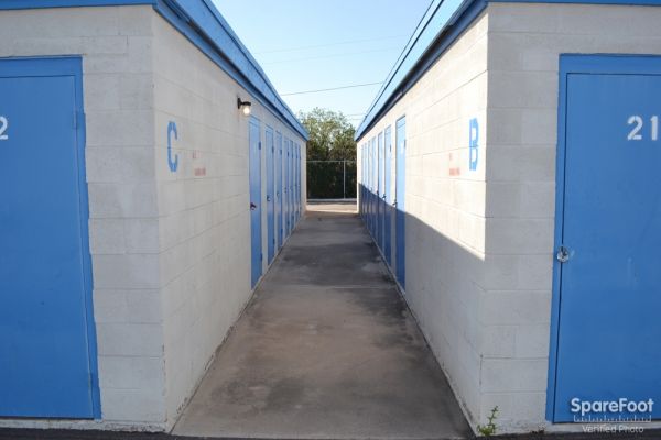 Scottsdale Self Storage - 2929 N 73rd St
