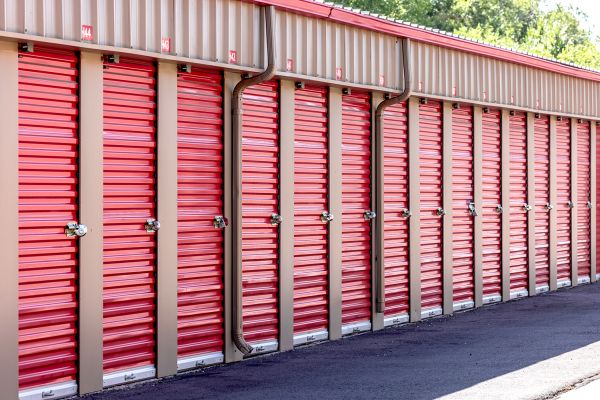Security Public Storage - 506 El Rancho Dr