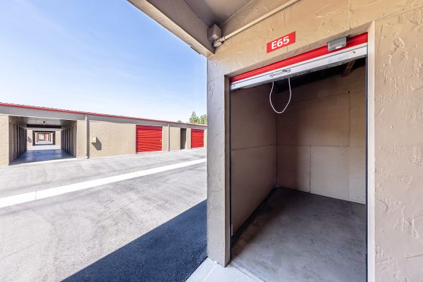 Security Public Storage - 506 El Rancho Dr