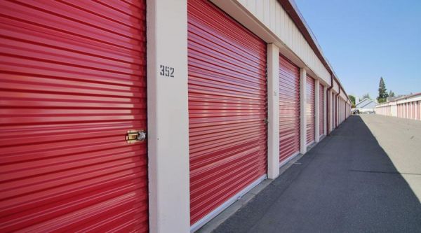 Security Public Storage - 3941 McHenry Ave