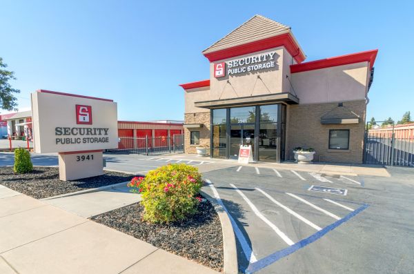 Security Public Storage - 3941 McHenry Ave
