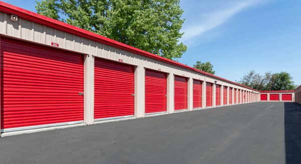 Security Public Storage - 316 E Lathrop Rd