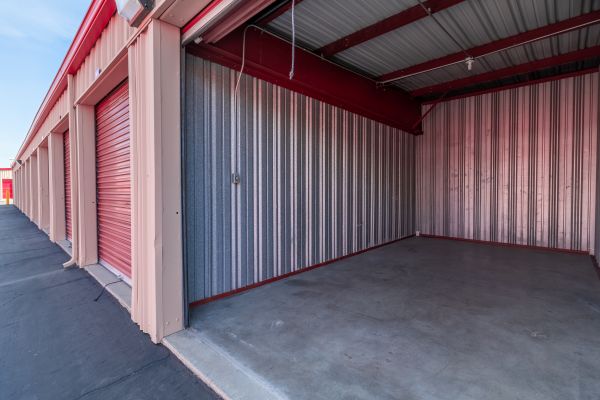 Security Public Storage - 316 E Lathrop Rd