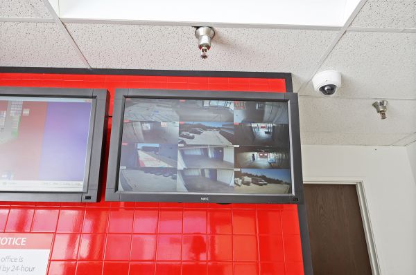 Security Public Storage - 540 W Foothill Blvd