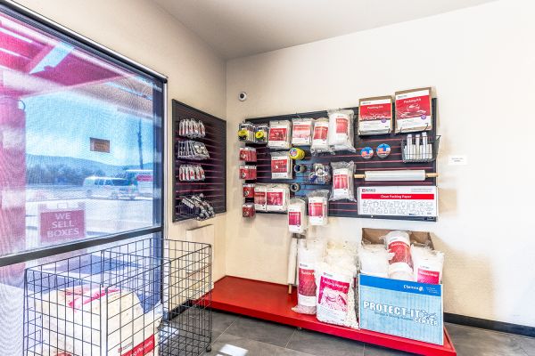Security Public Storage - 39505 Berkey Drive