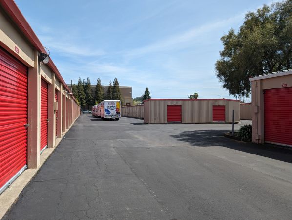 Security Public Storage - 1021 Hopper Ave