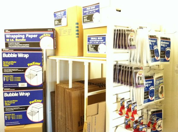StorCal Self Storage - Woodland Hills #3 - 6061 de Soto Ave