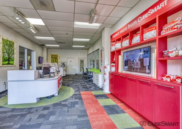 CubeSmart Self Storage - Fairfax - 3179 Draper Dr