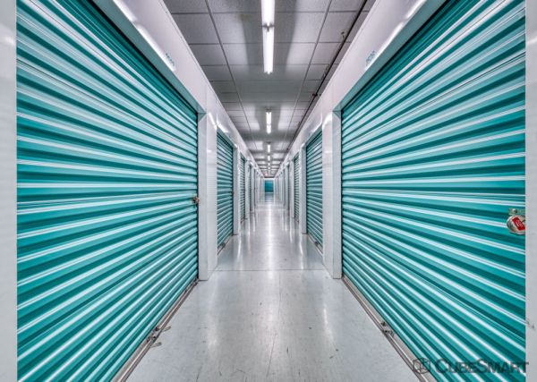 CubeSmart Self Storage - Fairfax - 3179 Draper Dr