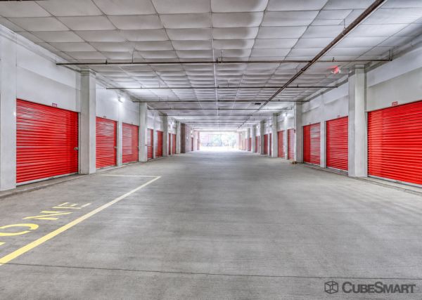 CubeSmart Self Storage - Fairfax - 3179 Draper Dr