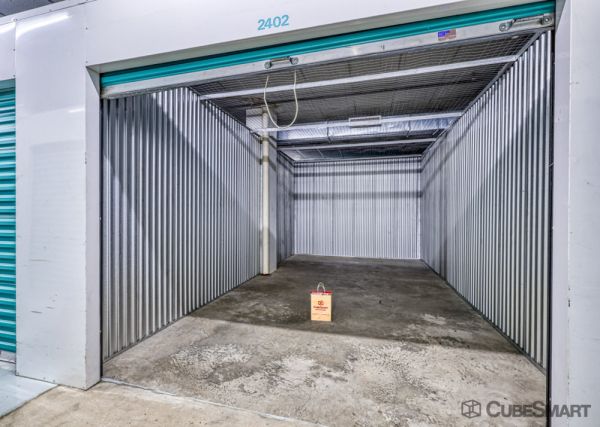 CubeSmart Self Storage - Fairfax - 3179 Draper Dr