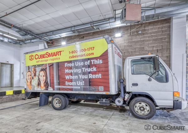 CubeSmart Self Storage - Fairfax - 3179 Draper Dr