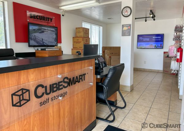 CubeSmart Self Storage - Englewood - 4120 South Federal Blvd - 4120 South Federal Blvd