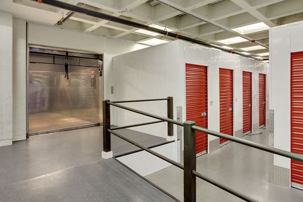 Seattle Vault Self Storage - 1800 Terry Ave