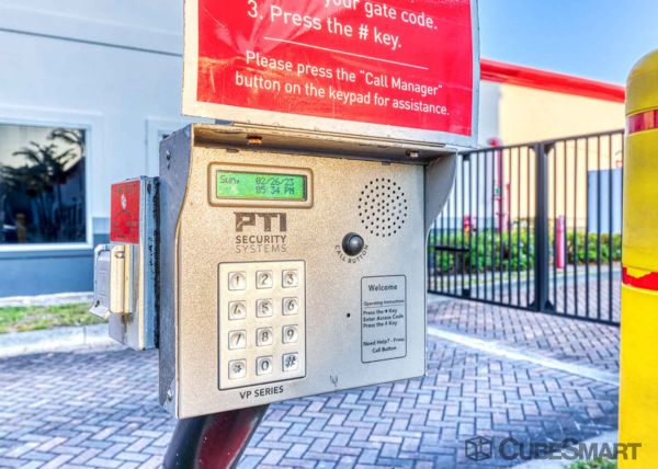 CubeSmart Self Storage - West Palm Beach - 5058 Forest Hill Blvd - 5058 Forest Hill Blvd