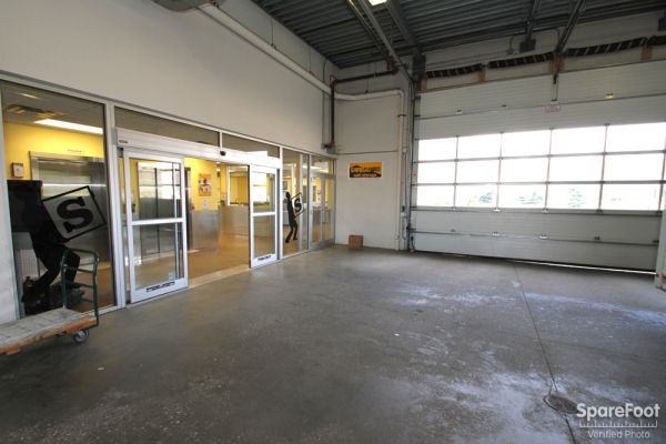 Safeguard Self Storage - Darien - 8131 Lemont Road