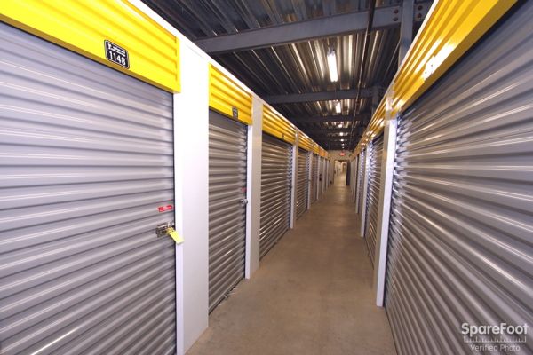 Safeguard Self Storage - Darien - 8131 Lemont Road
