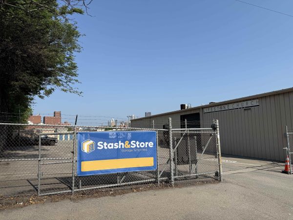 Stash & Store - 157 S 26th St