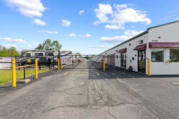 Next Door Self Storage - (Wolf Rd) Plainfield, IL - 25641 West Wolfs Road