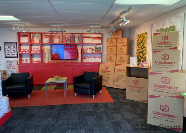 CubeSmart Self Storage - Evanston - 2484 Oakton Street