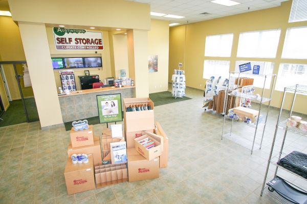 Austintown Self Storage - 5370 Clarkins Drive