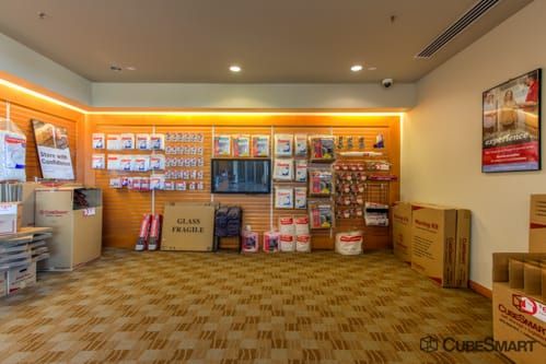 CubeSmart Self Storage - Chandler - 2414 S Gilbert Rd - 2414 S Gilbert Rd