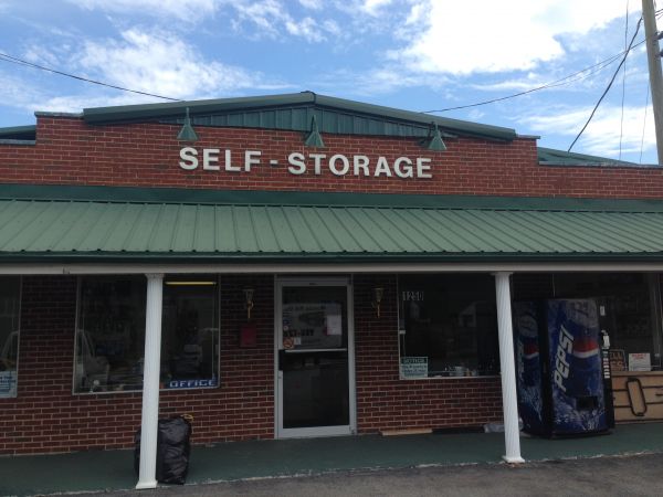 Affordable Mini Storage - Roanoke - 1250 Lee Highway - 1250 Lee Highway