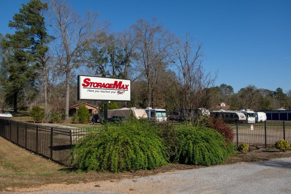 StorageMax - Luckney - 842 Luckney Road