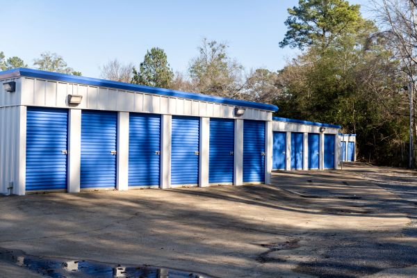 StorageMax - Luckney - 842 Luckney Road