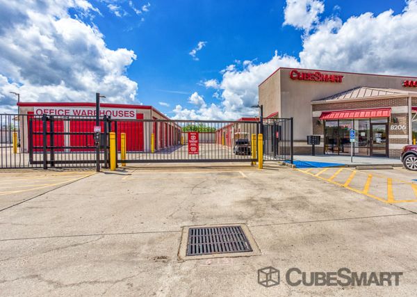 CubeSmart Self Storage - Pearland - 8206 Broadway Street - 8206 Broadway St