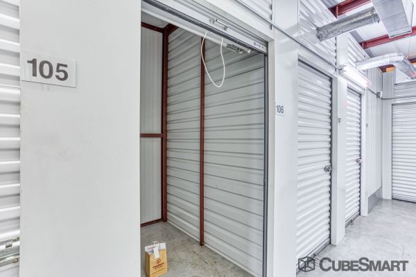 CubeSmart Self Storage - Humble - 7707 North Sam Houston Parkway East - 7707 North Sam Houston Parkway East