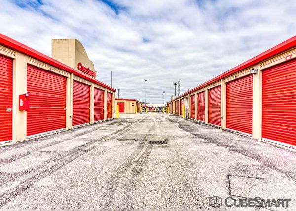 CubeSmart Self Storage - Houston - 11616 Beamer Road - 11616 Beamer Road