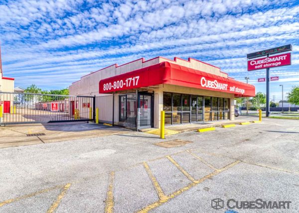 CubeSmart Self Storage - Houston - 7017 Almeda Rd - 7017 Almeda Rd