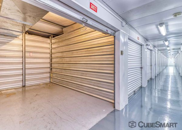 CubeSmart Self Storage - Houston - 7017 Almeda Rd - 7017 Almeda Rd