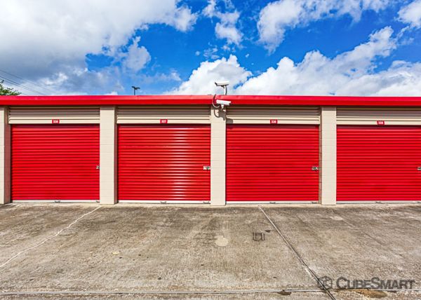 CubeSmart Self Storage - Pearland - 10401 Broadway Street - 10401 Broadway Street