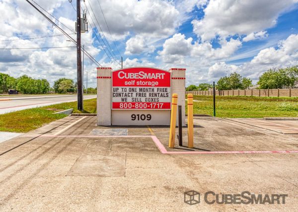 CubeSmart Self Storage - Pearland - 9109 Hughes Ranch Road - 9109 Hughes Ranch Road