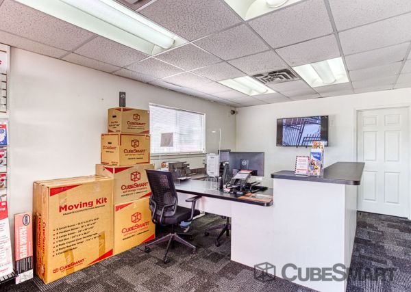 CubeSmart Self Storage - Pearland - 9109 Hughes Ranch Road - 9109 Hughes Ranch Road