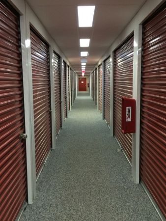 Mini U Storage - Chantilly - 13721 Wall Rd