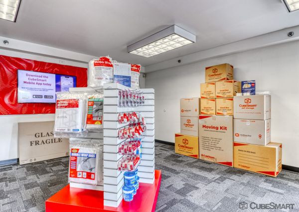 CubeSmart Self Storage - Timonium - 16 w Aylesbury Rd