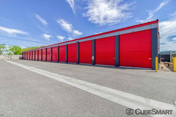 CubeSmart Self Storage - Phoenix - 2680 E Mohawk Ln - 2680 E Mohawk Ln