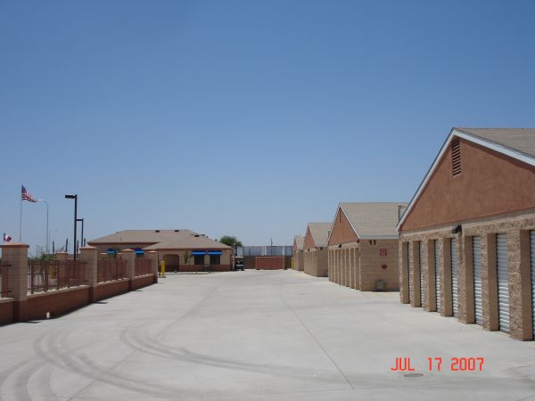 Arizona Storage Inns - 67th Avenue - 6750 West Buckeye Road