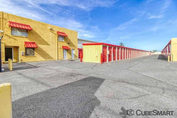 CubeSmart Self Storage - Surprise - 15821 North Dysart Road - 15821 North Dysart Road