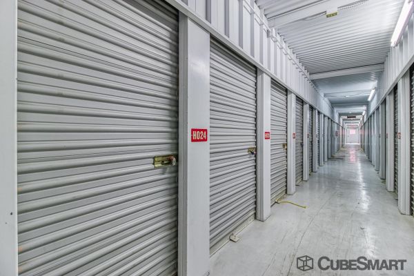 CubeSmart Self Storage - Surprise - 15821 North Dysart Road - 15821 North Dysart Road