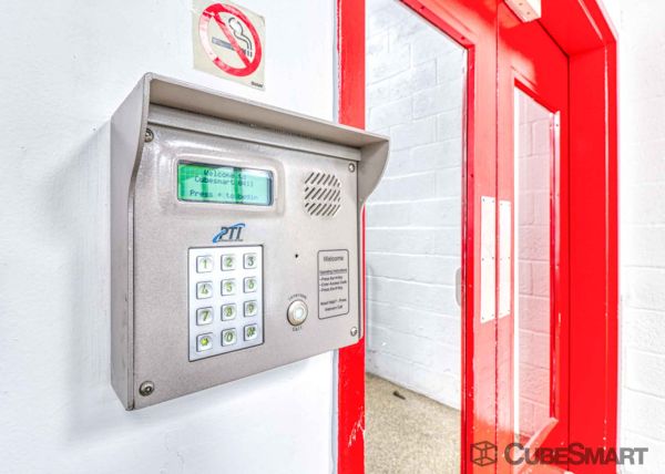 CubeSmart Self Storage - Boynton Beach - 3010 S Congress Ave - 3010 S Congress Ave