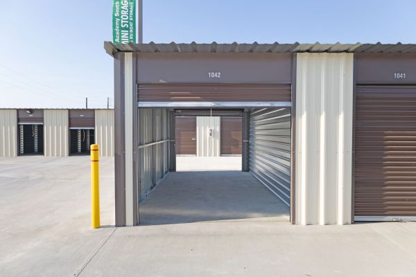 Academy South Mini Storage - 3543 S Academy Ave