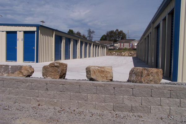 Advantage Self Storage - 928 Sevier Street