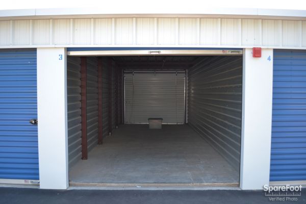 Glendale Storage Company - 13982 North 67th Avenue